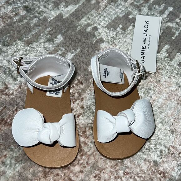 NWOT JANIE AND JACK BABY SHOES 3/6M - Picture 5 of 9
